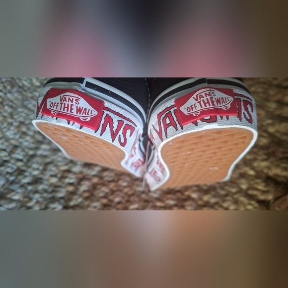 Vans Boy/Girl's Authentic Sketch Sidewall Black/Red Skate Shoes - Size 13 Nwt - Picture 7 of 8